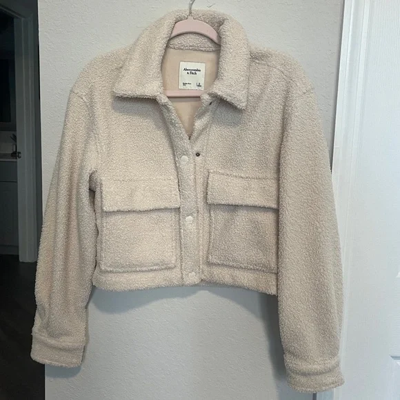 Abercrombie cream Tan Teddy Jacket - Picture 1 of 3